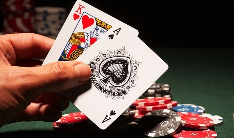Cách Chơi Blackjack Tại TYPHU88 Hiệu Quả Và An Toàn 2 Cách chơi Blackjack tại TYPHU88